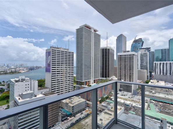 227 NE 2nd St 2500, Miami FL 33132