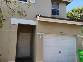 9166 NW 40th Pl