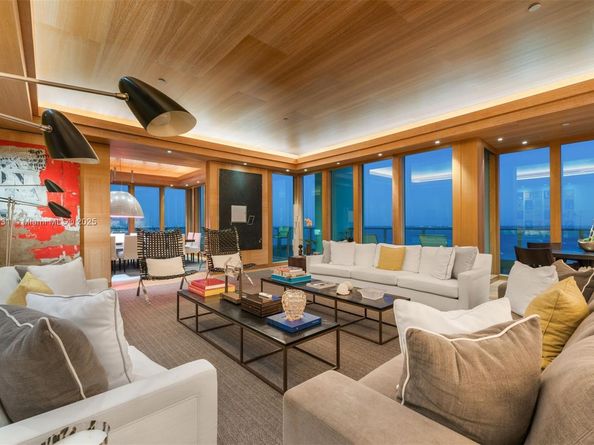 2627 S Bayshore Dr 3201, Miami FL 33133