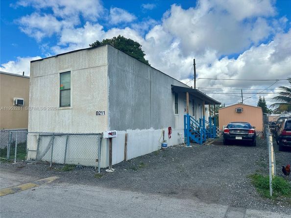 4111 NW 37th Ave #B211, Miami FL 33142