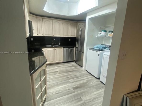 17405 NW 75th Pl 107, Hialeah FL 33015