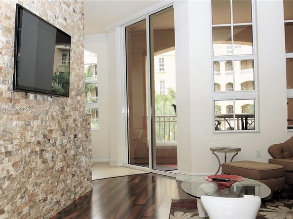 3001 NE 185th St 428, Aventura FL 33180
