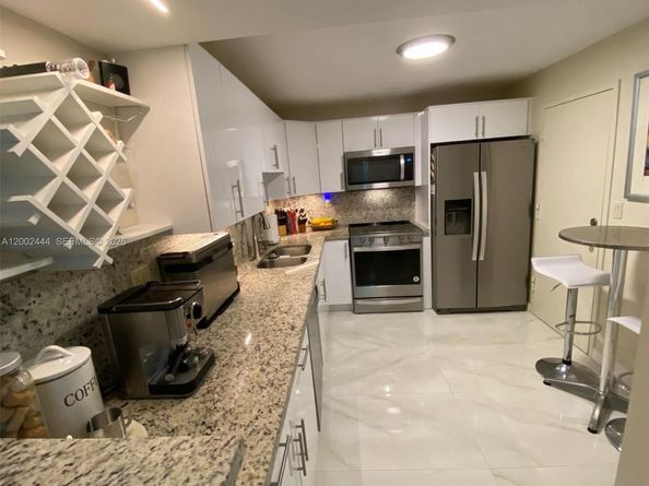 1833 S Ocean Dr 309, Hallandale Beach FL 33009