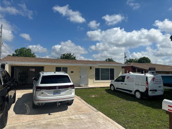 7531 Tropicana St, Miramar FL 33023