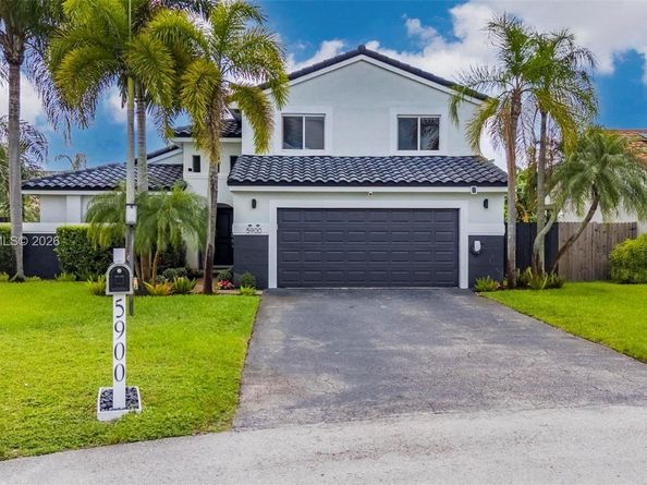 5900 York Ln, Davie FL 33331