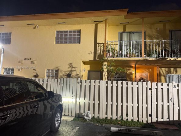 8370 SW 154th Ave 9, Miami FL 33193