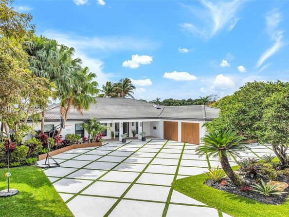 4430 Casper Ct, Hollywood FL 33021