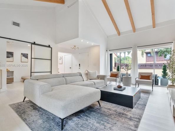 20345 NE 10th Ct, Miami FL 33179