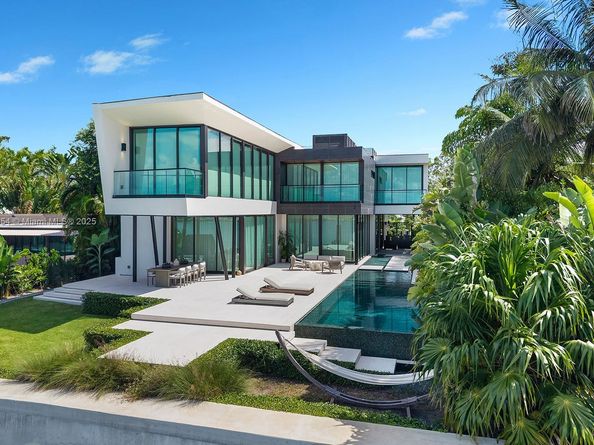 1155+1165 N Biscayne Point Rd, Miami Beach FL 33141