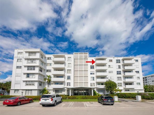 Undisclosed Address #A11934018, Bay Harbor Islands FL 33154