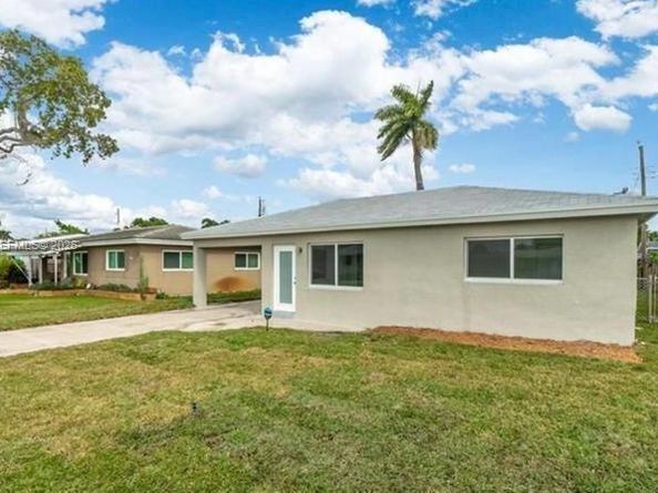 4680 NE 2nd Ave, Oakland Park FL 33334