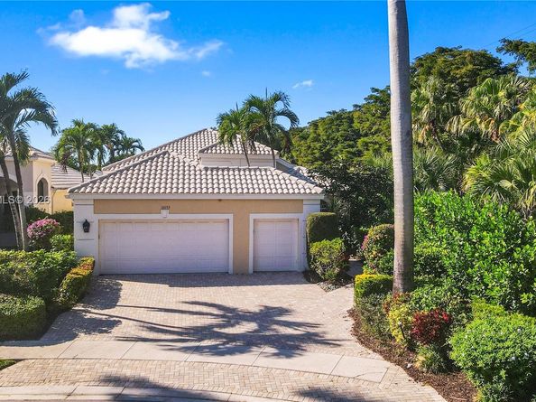 16053 Villa Vizcaya Pl, Delray Beach FL 33446