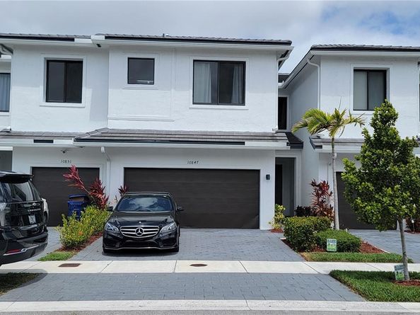 10847 SW 232nd Ter, Homestead FL 33032