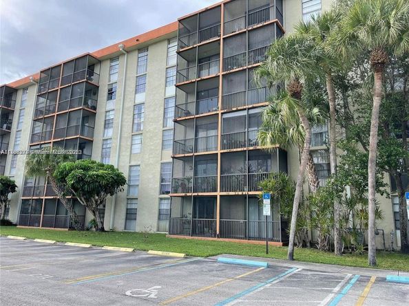 16851 NE 23rd Ave A409, North Miami Beach FL 33160