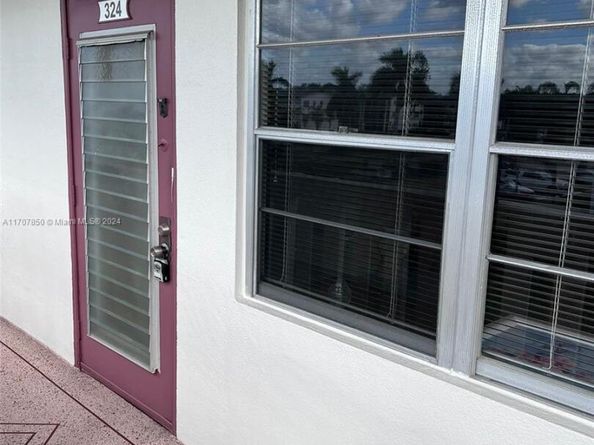 324 Fanshaw H 324 H, Boca Raton FL 33434