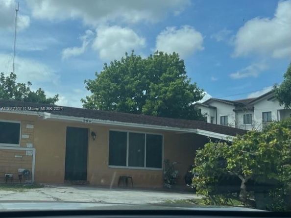 360 NW 207th St, Miami Gardens FL 33169