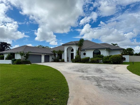 14984 Roan Ct, Wellington FL 33414