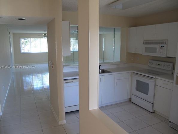 9511 Weldon Cir G215, Tamarac FL 33321