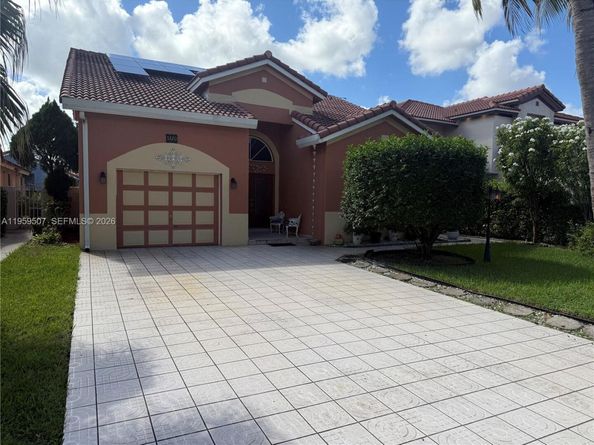 5320 NW 190th St, Miami Gardens FL 33055