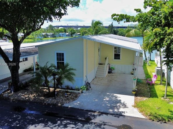 3001 SW 18th Ter, Lot 134, Fort Lauderdale FL 33315