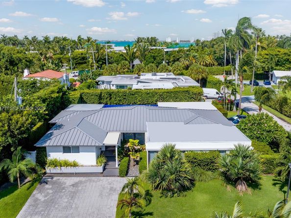 6420 Pinetree Drive Cir, Miami Beach FL 33141