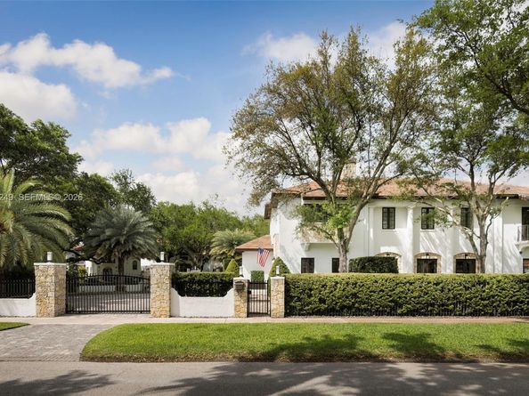 475 Amalfi Ave, Coral Gables FL 33146
