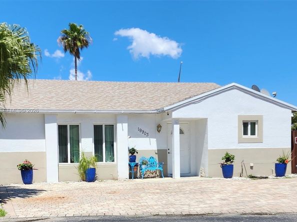 19903 NW 67th Ct, Hialeah FL 33015