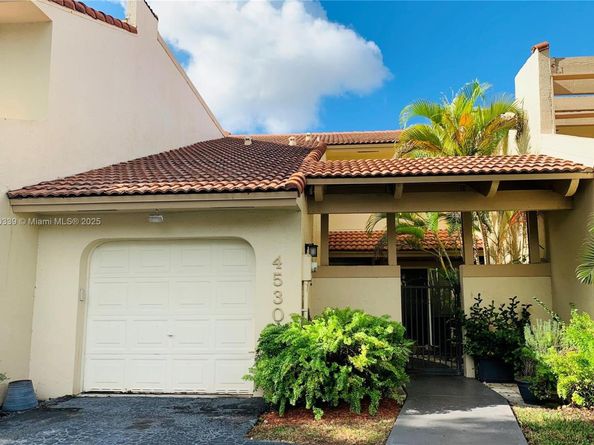 4530 NW 102nd Ct 4530, Doral FL 33178