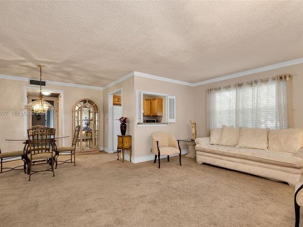418 Sheffield Q 418, West Palm Beach FL 33417