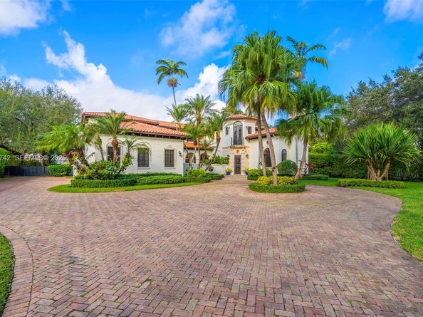 8800 SW 57 Ave, Pinecrest FL 33156