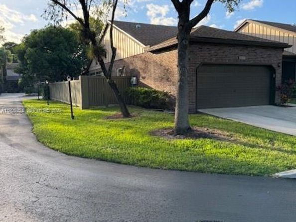 6569 Windsor Dr, Parkland FL 33067