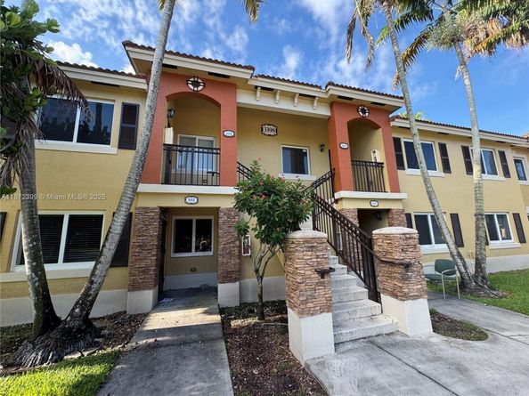 3398 NE 9th Dr 202, Homestead FL 33033