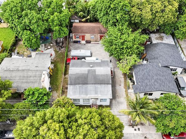 1554 NW 58th St, Miami FL 33142