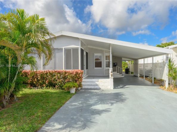 5611 SW 32nd Ter, Dania Beach FL 33312