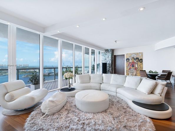 450 Alton Rd 3303, Miami Beach FL 33139