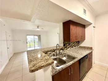 215 SW 117th Ter