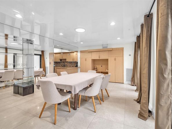 107 Heatherbrook Way 145, Hollywood FL 33021