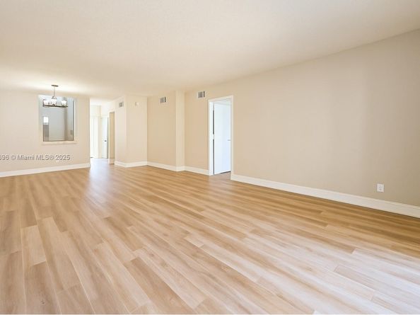 333 NW 17th Ct 203B, Fort Lauderdale FL 33311