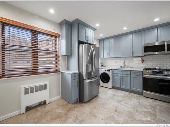 246-29 57th Drive B110, Douglaston NY 11362