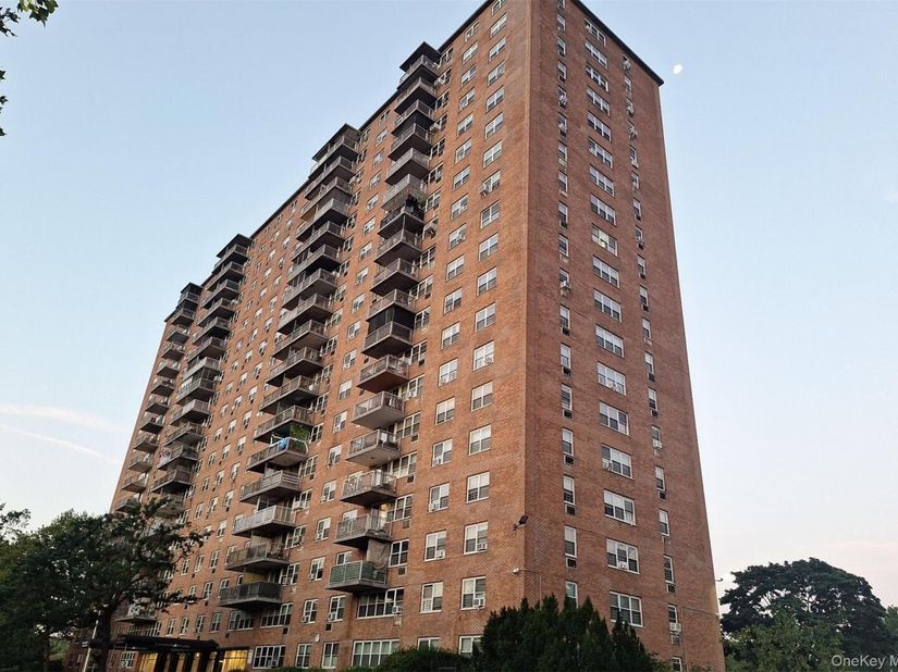 825 Morrison Avenue 12F, Bronx NY 10473