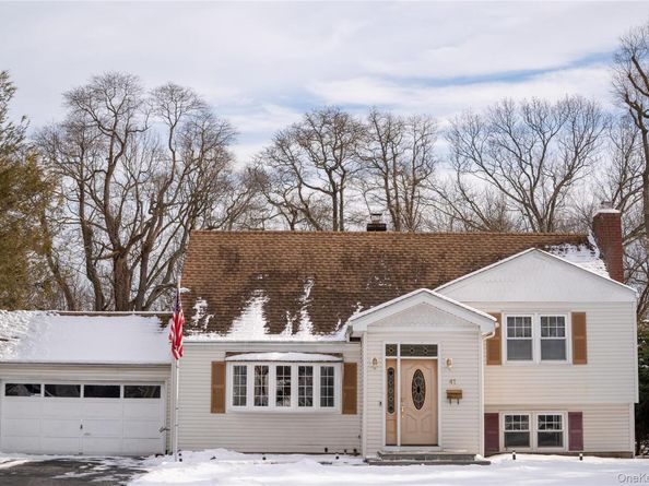 41 Foxhill Road, Valhalla NY 10595