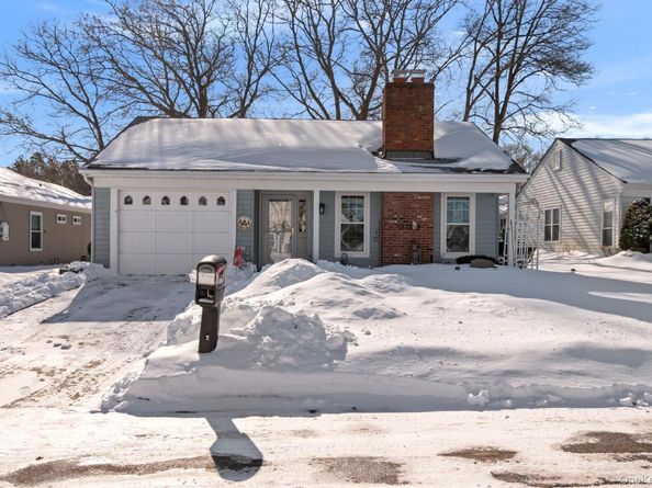 475 Stratford Lane, Ridge NY 11961