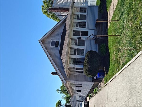 27 Coolidge Avenue, Amityville NY 11701