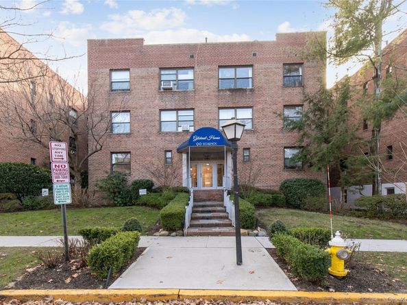 90 SCHENCK Avenue 3P, Great Neck NY 11021