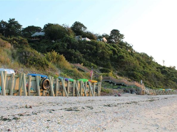 28 Anchor Path, Baiting Hollow NY 11933