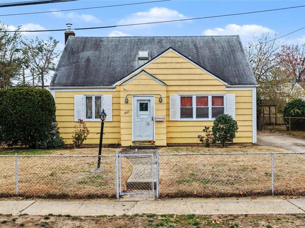 1927 Franklin Road, Valley Stream NY 11580
