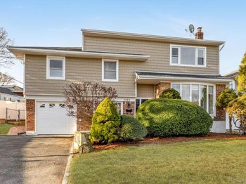 1554 Holiday Park Drive