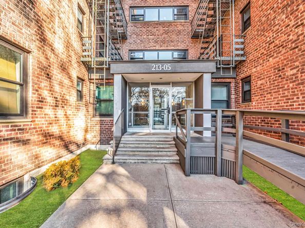 213-05 75th Avenue 4N, Oakland Gardens NY 11364