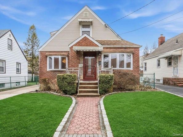 505 N 1st Street, New Hyde Park NY 11040