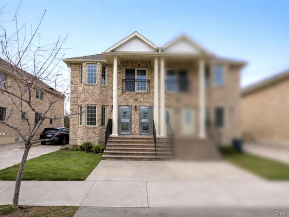 15121 17th Avenue, Whitestone NY 11357